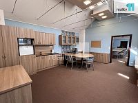 Pronájem kanceláře se školícím prostorem  Karlovy Vary, 81,4m2 