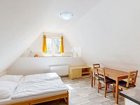 Pronájem penzionu, kapacita 22 lůžek, velmi dobrý stav, Loučná pod Klínovcem - 22