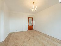 Rodinný řadový dům se zahradou u Milíčovského lesa, Praha 4 – Háje - 12