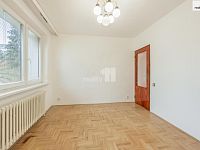 Rodinný řadový dům se zahradou u Milíčovského lesa, Praha 4 – Háje - 14