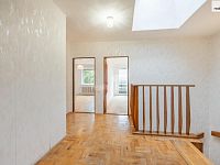 Rodinný řadový dům se zahradou u Milíčovského lesa, Praha 4 – Háje - 20