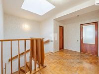 Rodinný řadový dům se zahradou u Milíčovského lesa, Praha 4 – Háje - 21