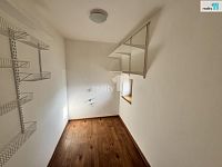 Pronájem domu 4+kk, 170 m2, po rekonstrukci, terasa, krásná zahrada, Buš  - 11