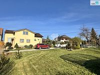 Pronájem domu 4+kk, 170 m2, po rekonstrukci, terasa, krásná zahrada, Buš  - 24