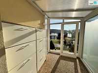 Pronájem domu 4+kk, 170 m2, po rekonstrukci, terasa, krásná zahrada, Buš  - 3