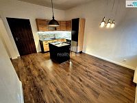 Prodej bytu 3+1, 97 m² – Údolní, Aš - 2