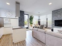 Prodej bytové jednotky 3+kk, 102m2, sklep 4m2, prostorná terasa 153m2, parkovací stání, ulice Stromovka, Havlíčkův Brod - 2