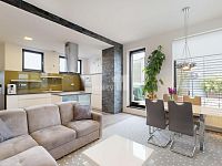 Prodej bytové jednotky 3+kk, 102m2, sklep 4m2, prostorná terasa 153m2, parkovací stání, ulice Stromovka, Havlíčkův Brod - 5