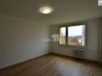 Byt 1+1 Police n. Metují - pokoj