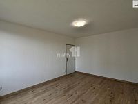 Byt 1+1 Police n. Metují - pokoj