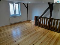 Pronájem bytu 2+1 v Aši - 12