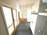 Pronájem byt 3+1, OV, 79m2, cihla, sklep, Majakovského, Karlovy Vary - 3