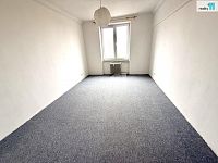 Pronájem byt 3+1, OV, 79m2, cihla, sklep, Majakovského, Karlovy Vary - 8