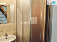  Byt 1+1 s parkovacím stáním, v Praze 12 (4) Točná - 11