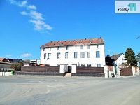  Byt 1+1 s parkovacím stáním, v Praze 12 (4) Točná - 16