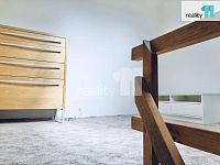  Byt 1+1 s parkovacím stáním, v Praze 12 (4) Točná - 3