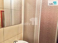  Byt 1+1 s parkovacím stáním, v Praze 12 (4) Točná - 4