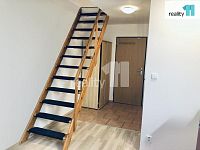  Byt 1+1 s parkovacím stáním, v Praze 12 (4) Točná - 9