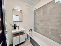 RD 3+kk s terasou a zahradou v Praze 6 - Dejvice - 4