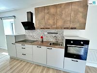 RD 3+kk s terasou a zahradou v Praze 6 - Dejvice - 7