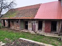 Rodinný dům se zahradou a garáží - 12