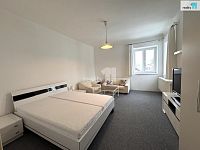 Pronájem 1+1/B, 49 m2, cihla, zařízený, Praha 8 Kobylisy  - 3