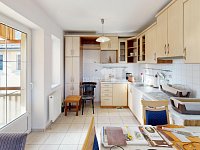 Prodej rodinného domu 259m2, s pozemkem 476m2, Srázná, Jihlava - 14