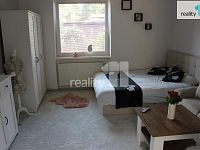 Pronájem pěkného bytu 1+1 svárov 37 m2 po rekonstrukci - 14