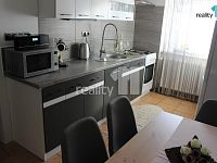 Pronájem pěkného bytu 1+1 svárov 37 m2 po rekonstrukci - 9