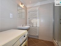 Moderní byt 1+kk s balkonem 35 m2, Ul. Modenská , Praha 10, Horní Měcholupy - 3