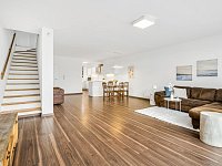 Rodinný dům 5+kk se zahradou, terasami a výhledy – Praha 4, Libuš, ulice K Hájovně - 10