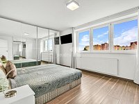 Rodinný dům 5+kk se zahradou, terasami a výhledy – Praha 4, Libuš, ulice K Hájovně - 17