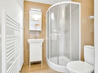 Rodinný dům 5+kk se zahradou, terasami a výhledy – Praha 4, Libuš, ulice K Hájovně - 21