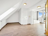 Rodinný dům 5+kk se zahradou, terasami a výhledy – Praha 4, Libuš, ulice K Hájovně - 23