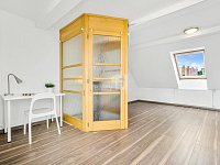 Rodinný dům 5+kk se zahradou, terasami a výhledy – Praha 4, Libuš, ulice K Hájovně - 24