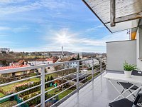 Rodinný dům 5+kk se zahradou, terasami a výhledy – Praha 4, Libuš, ulice K Hájovně - 26