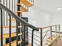 Rodinný dům 5+kk se zahradou, terasami a výhledy – Praha 4, Libuš, ulice K Hájovně - 27