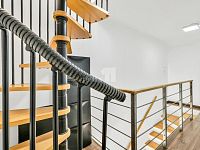 Rodinný dům 5+kk se zahradou, terasami a výhledy – Praha 4, Libuš, ulice K Hájovně - 29