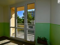 Byt 1+1 Police nad Metují - balkon chodba