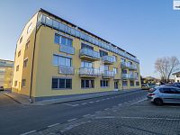 Prodej světlého bytu 2+kk 57 m² s balkonem 6 m2– Jesenice u Prahy - 17