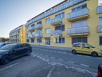 Prodej světlého bytu 2+kk 57 m² s balkonem 6 m2– Jesenice u Prahy - 18