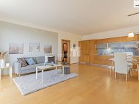 Prodej světlého bytu 2+kk 57 m² s balkonem 6 m2– Jesenice u Prahy - 5