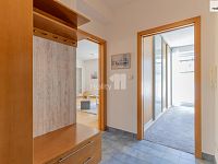 Prodej světlého bytu 2+kk 57 m² s balkonem 6 m2– Jesenice u Prahy - 8