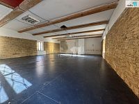 Pronájem obchodních prostor - 21