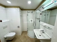 pronájem bytu 3KK, 85m2, na metru Strašnická, garáž  - 7