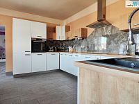 Prodej bytu 5+1, 223 m2, Chlumec nad Cidlinou - 8