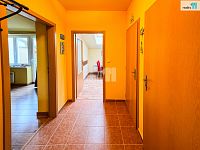 Prodej apartmán 2+1, 61 m2, Slapy - předsíň