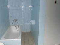 pronájem skladu 150m2 v přízemí s manipulační plochou 100m2 v centru Ostravy - 8