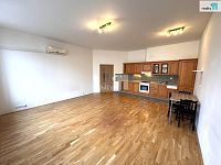 Pronájem bytu 2+kk/B, 87 m2, cihla, nezařízený, Praha 9 - Vysočany - 2