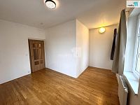 Pronájem bytu 3+1/T, 100 m2, cihla, nezařízený, Praha 9 - Vysočany - 14